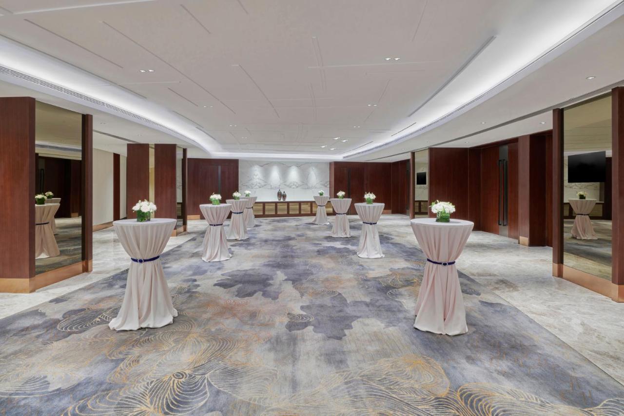 Crowne Plaza Zhuhai City Center By Ihg - Offers Free One-Way Shuttle To Chimelong Ocean Kingdom Kültér fotó
