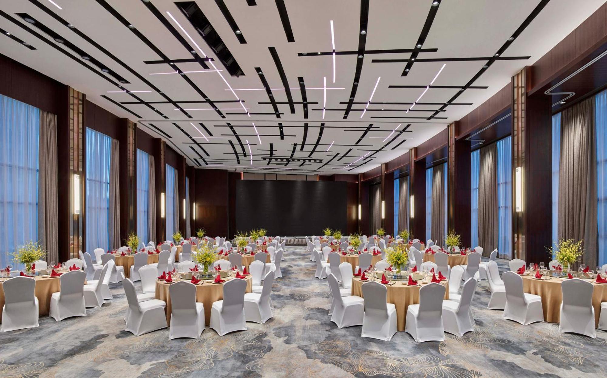 Crowne Plaza Zhuhai City Center By Ihg - Offers Free One-Way Shuttle To Chimelong Ocean Kingdom Kültér fotó