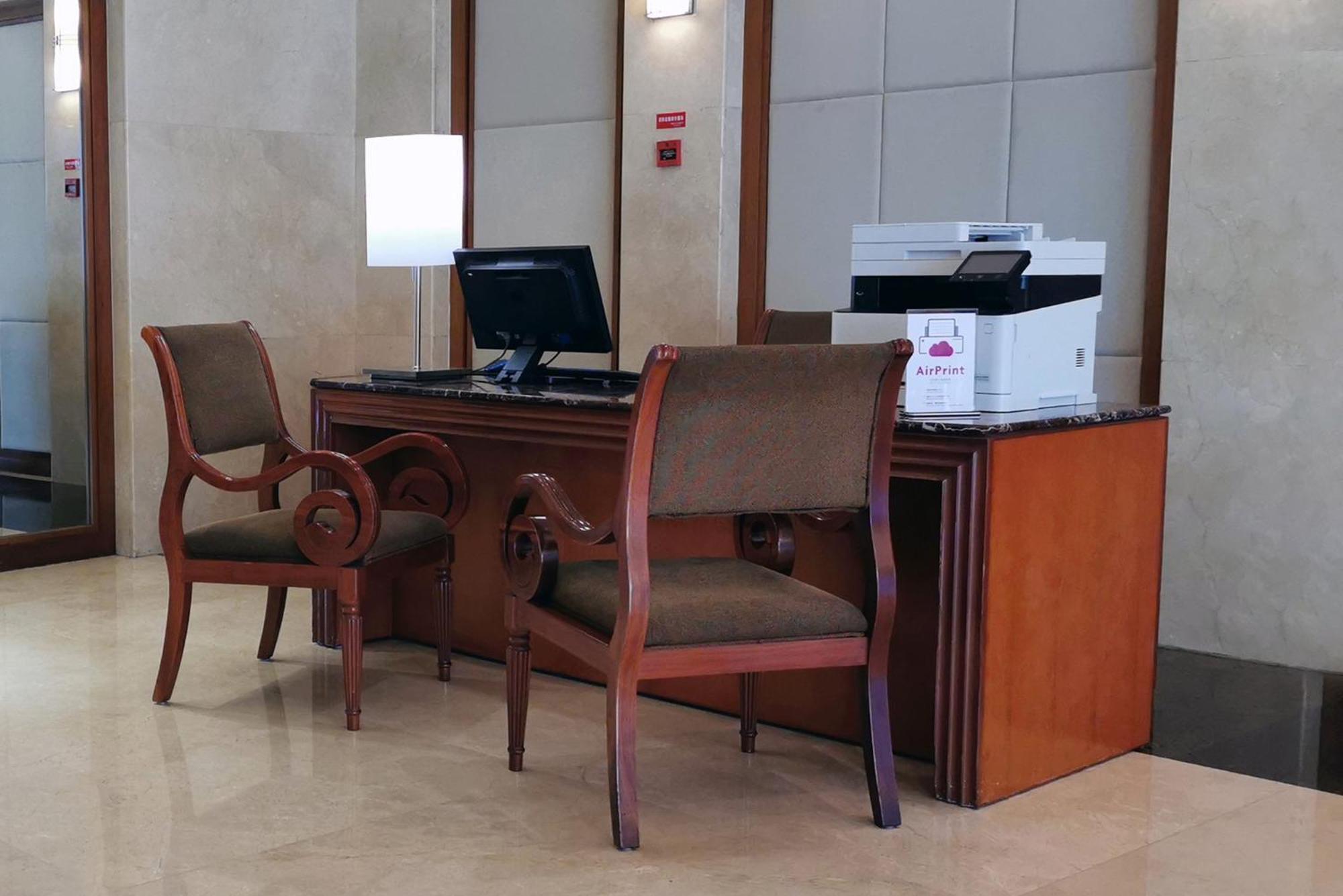 Crowne Plaza Zhuhai City Center By Ihg - Offers Free One-Way Shuttle To Chimelong Ocean Kingdom Kültér fotó